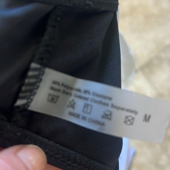 Ladies size Medium NWOT swim suit top black and white. Adorable - Picture 10 of 11